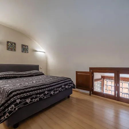 Guesthost - Palazzo Costaguti In The Heart Of Apartmán
