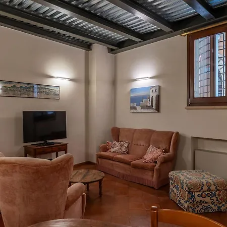 Guesthost - Palazzo Costaguti In The Heart Of