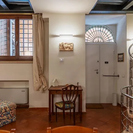 Guesthost - Palazzo Costaguti In The Heart Of Lejlighed