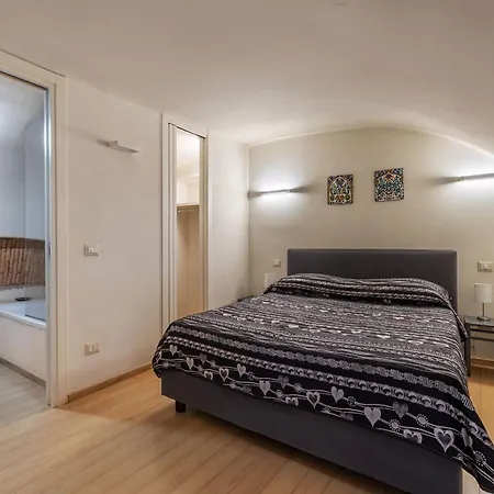 Guesthost - Palazzo Costaguti In The Heart Of * Rom