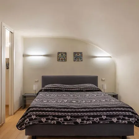 Guesthost - Palazzo Costaguti In The Heart Of Lejlighed