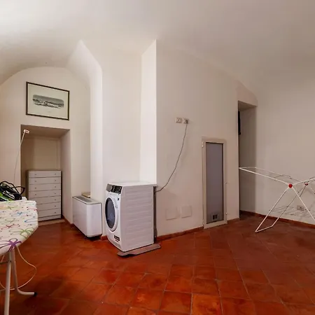 Guesthost - Palazzo Costaguti In The Heart Of *
