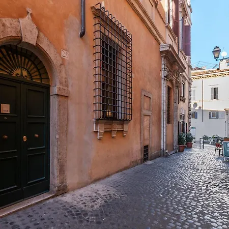 Guesthost - Palazzo Costaguti In The Heart Of * Rom